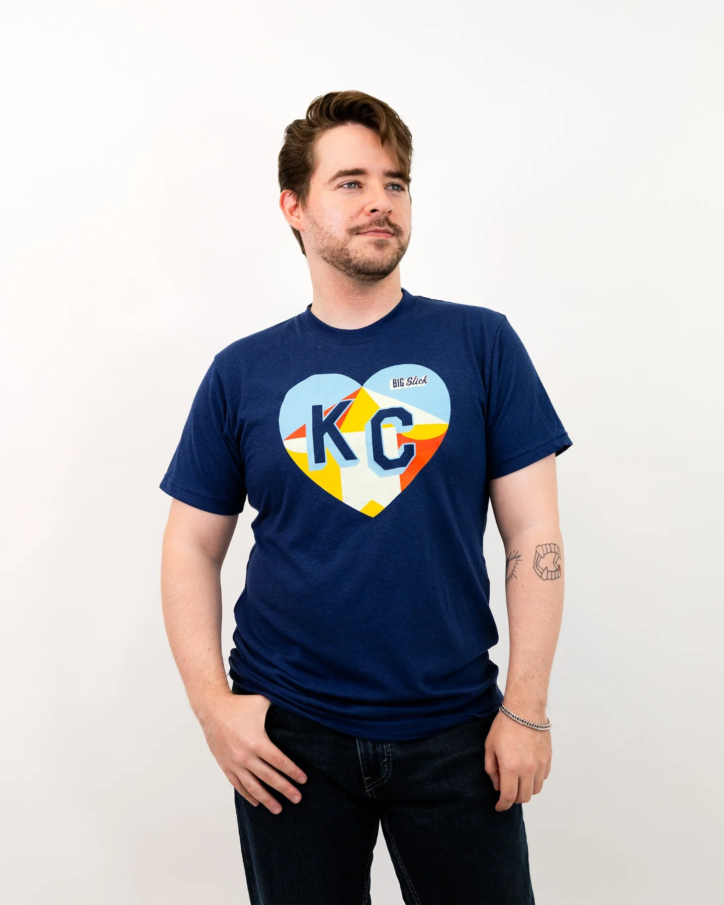 Big Slick 2026 KC Heart Heather Navy T-Shirt - Image 3