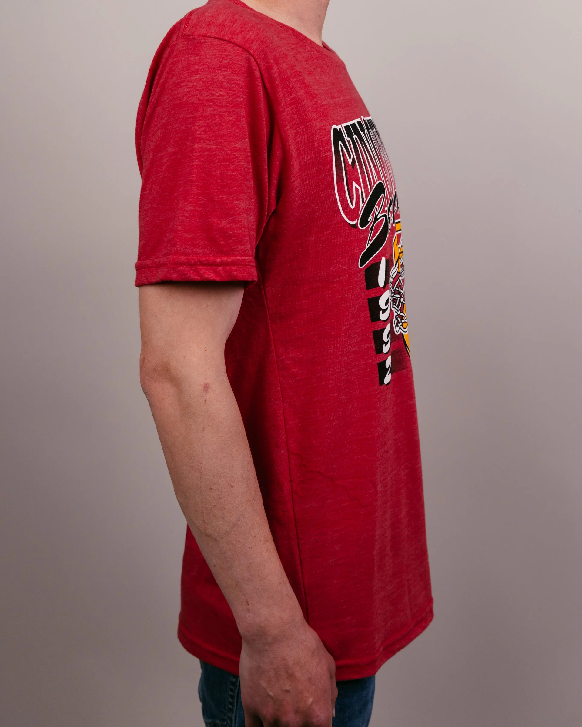 Cincinnati Bearcats 1992 Basketball Red T-Shirt - Image 3