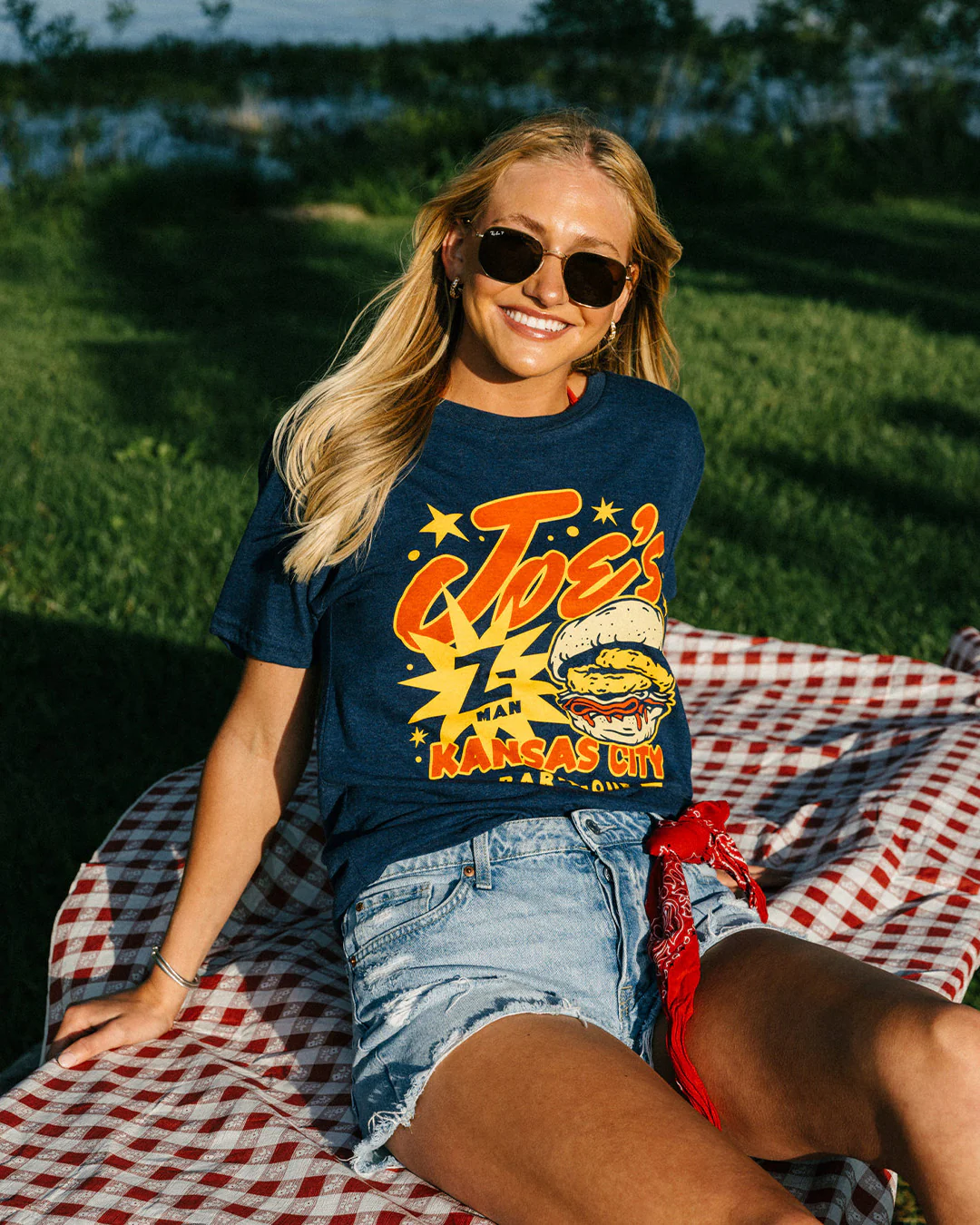 Joe's KC Bar-B-Que Z Man Navy T-Shirt - Image 5