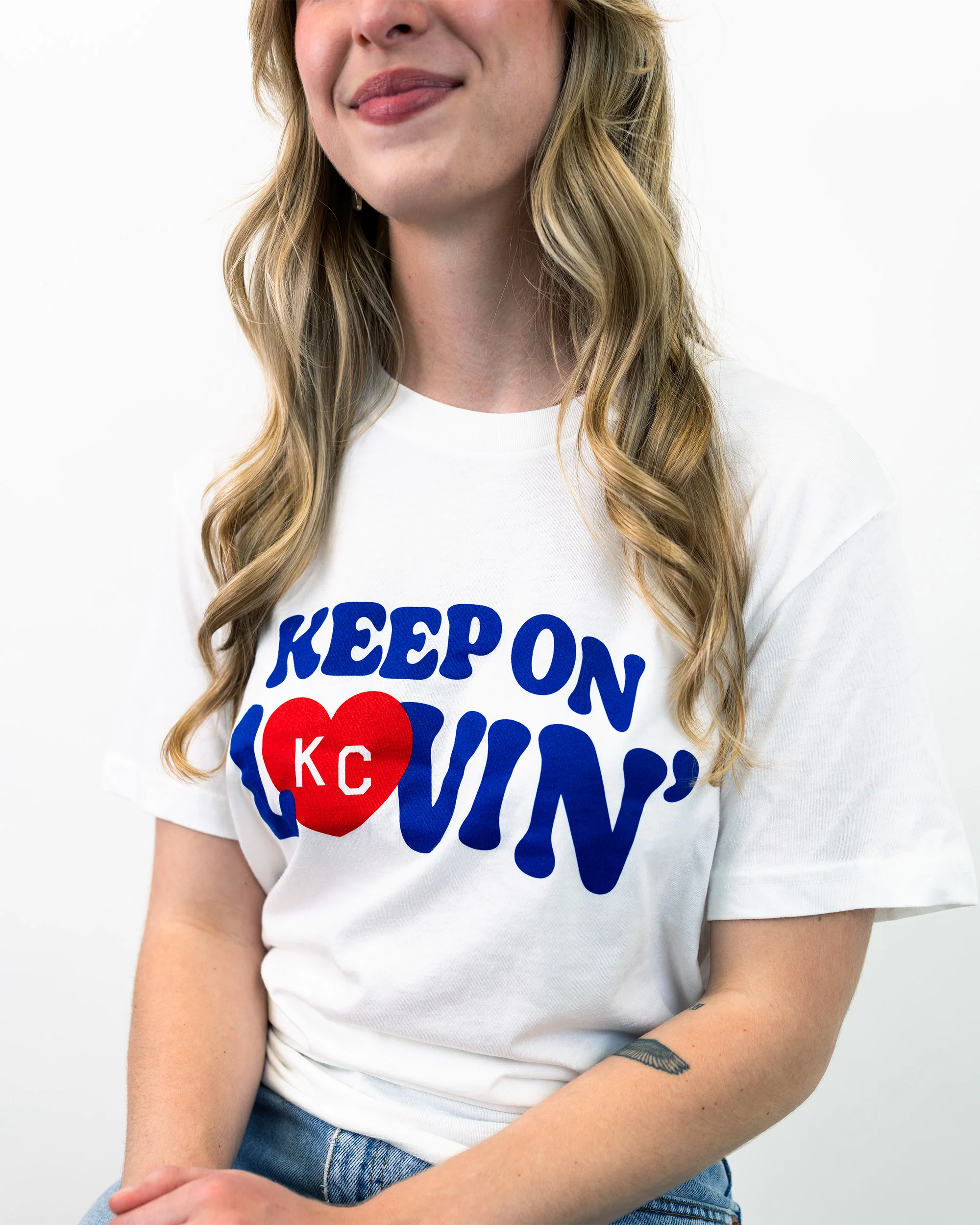 Keep on KC Lovin Vintage White T-Shirt - Image 3