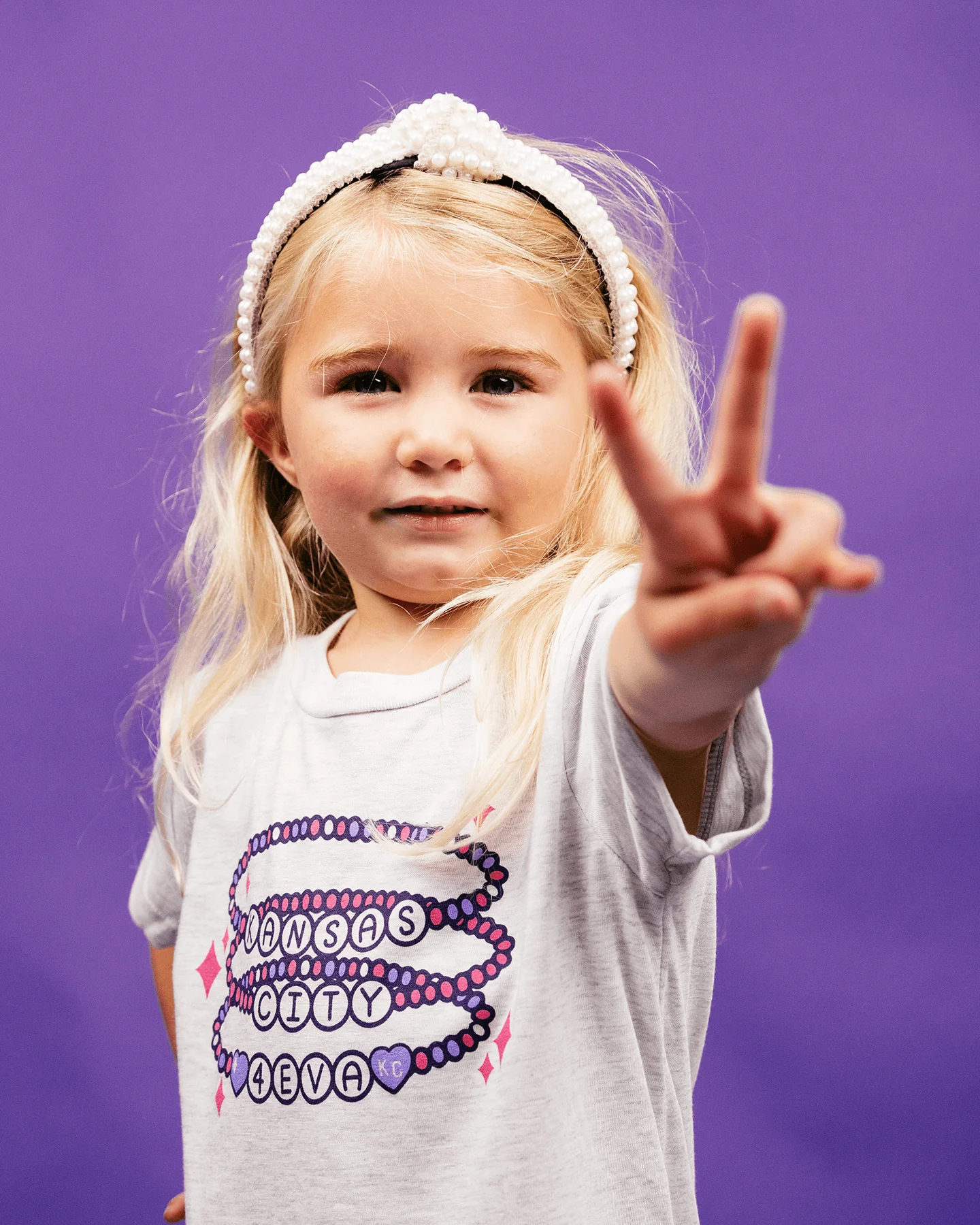Kids Kansas City Friendship Bracelet Ash T-Shirt - Image 2