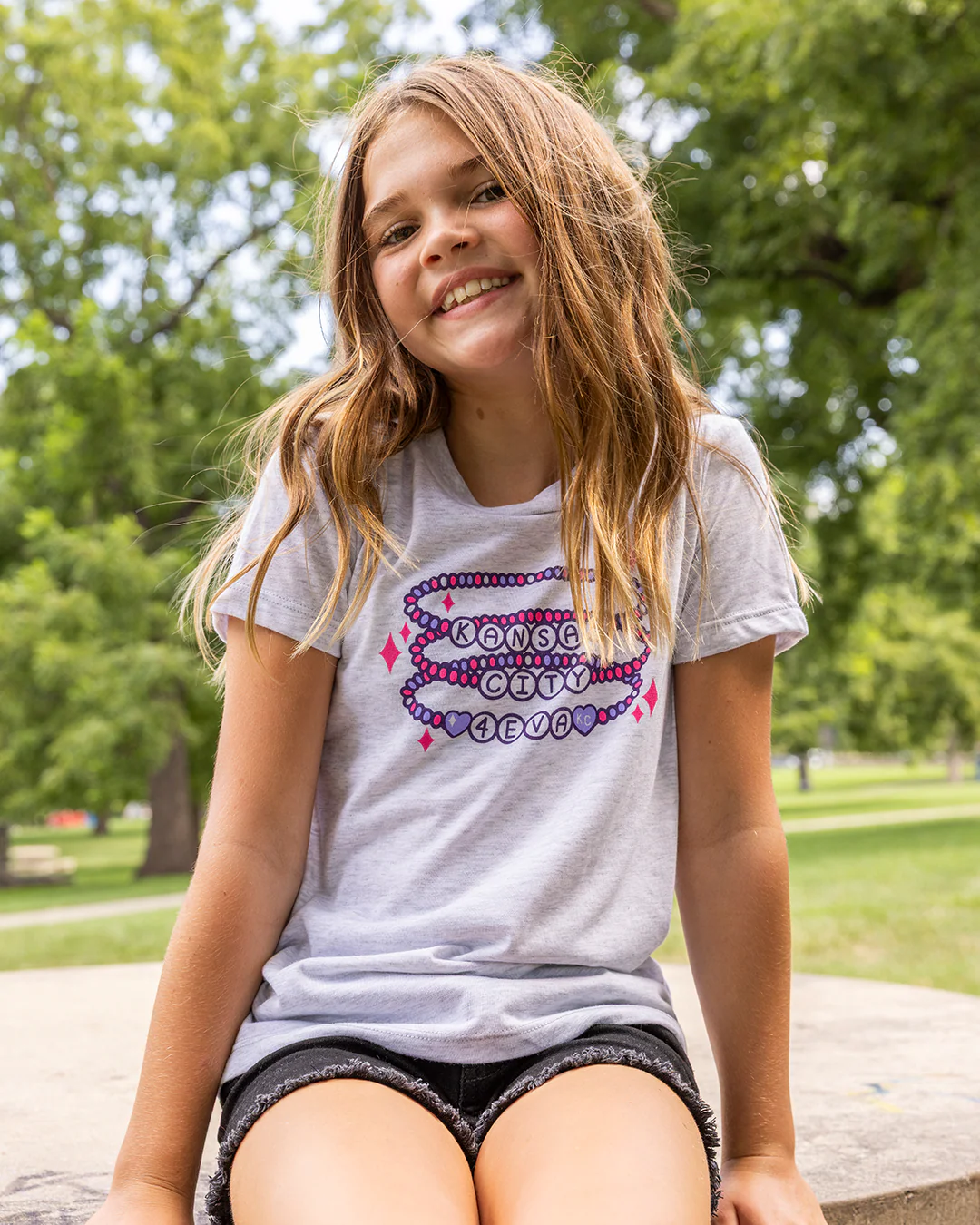 Kids Kansas City Friendship Bracelet Ash T-Shirt - Image 3